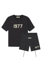 1977 - SHORT SET