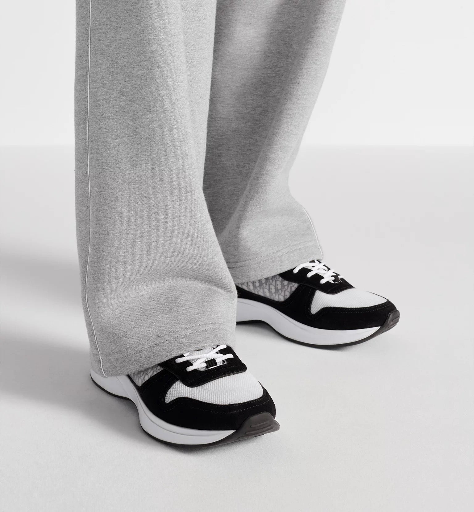 B25 - SNEAKER