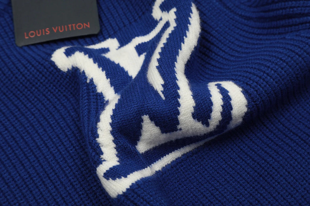 VL - KNITTED SWEATER
