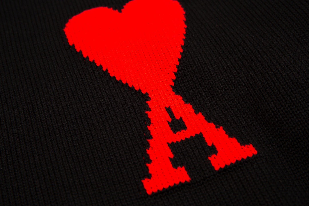HEART - SWEATER BLACK